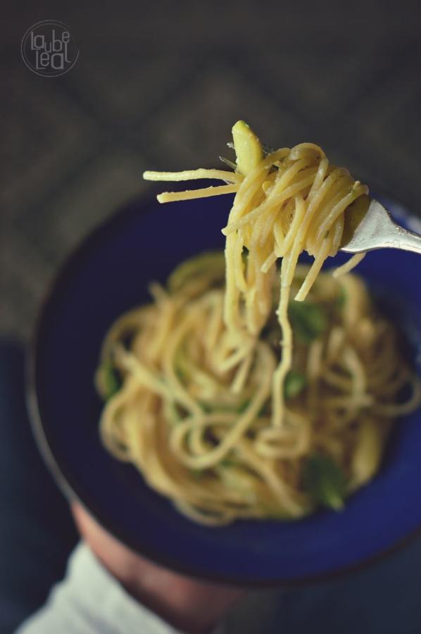 Spaghetti con calabacín y limón (5 ingredientes de Jamie Oliver)